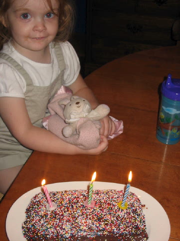 2005_09_23 Bunnys 3rd Bday.jpg